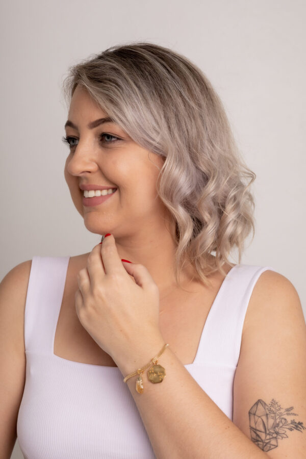 Pulseira Citrino com Pingente Seja Luz folheada em ouro 18k - Imagem 3