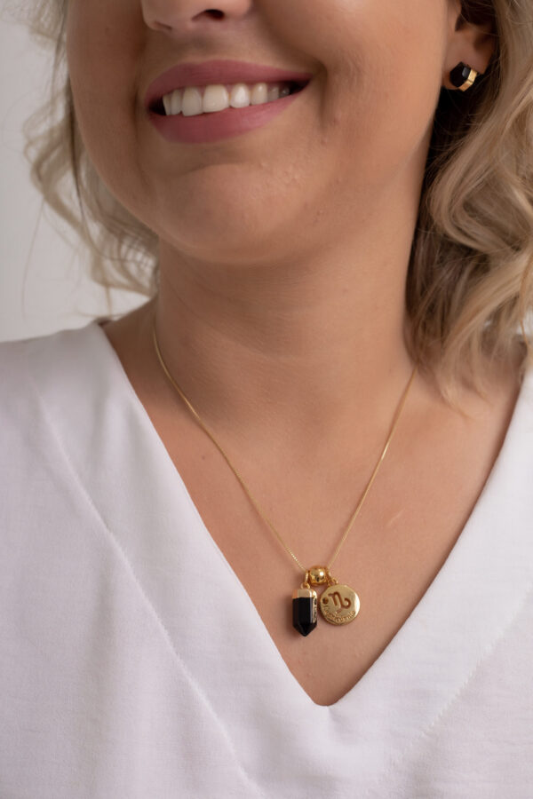 Colar folheado em ouro 18k Signo de Capricórnio - Obsidiana - Imagem 3