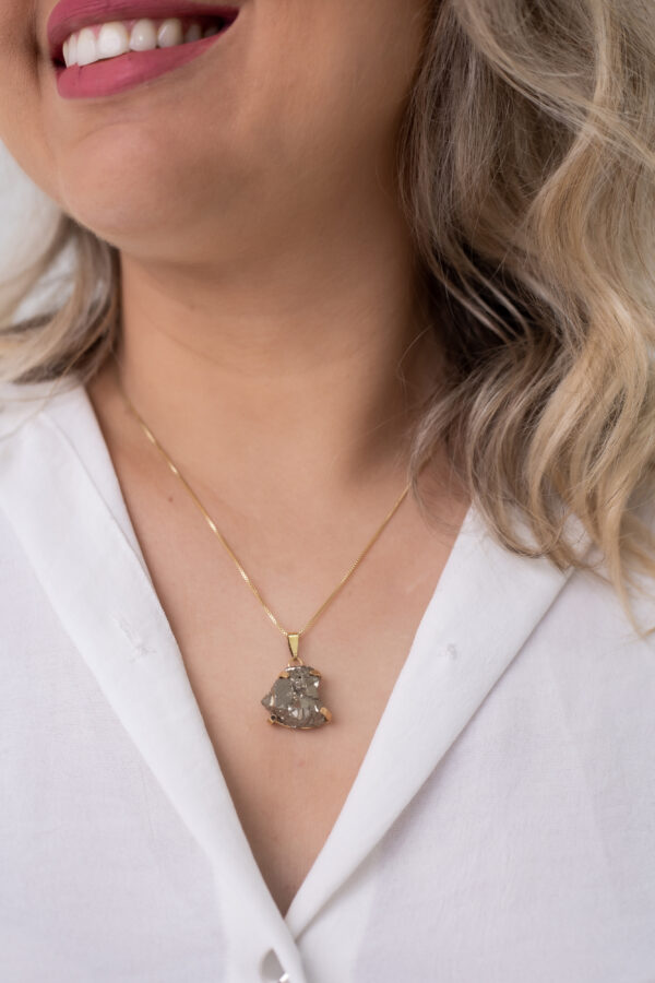 Colar Pirita folheado em ouro 18k - Imagem 4
