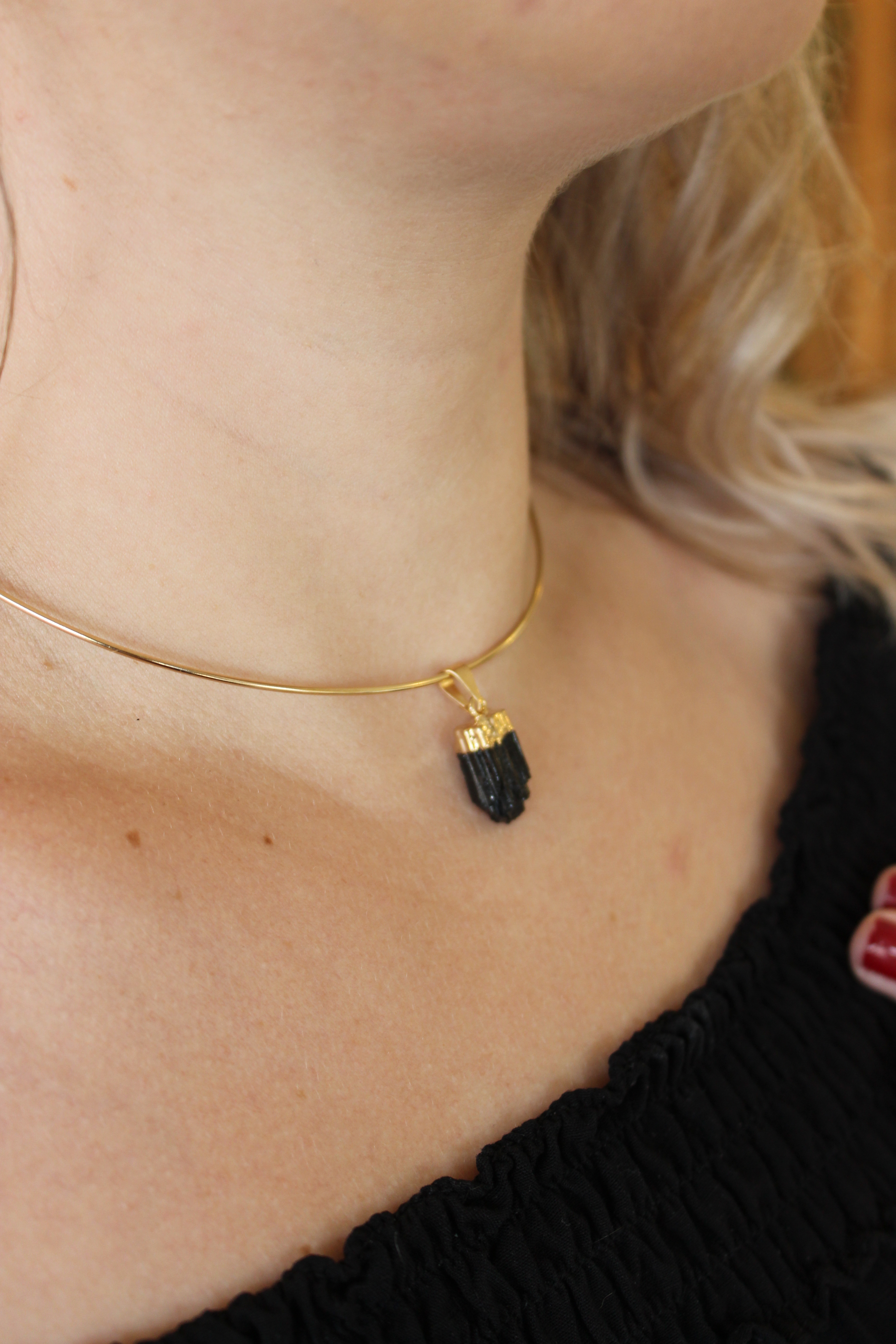 Choker Aro Turmalina Negra folheada em ouro 18k